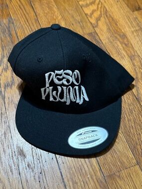 Peso Pluma RARE SnapBack Doble P Tour - Men | Color: Gray/Black